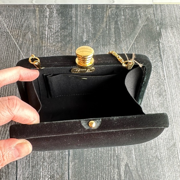 Dark GREEN Velvet feel Clutch with Gold tone handle and chain - Picture 3 of 5